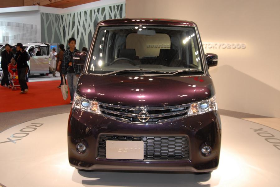  Nissan Roox 2010 года  (фото 20 из 23)